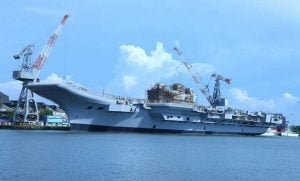 Hindistan’ın İlk Uçak Gemisi Deniz Testlerine Başlıyor