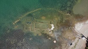 İznik Gölü’nde su çekildi, bazilika ortaya çıktı