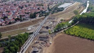 Halkalı-Kapıkule Demir Yolu Projesi’nin Edirne’deki viyadük çalışmaları sürüyor