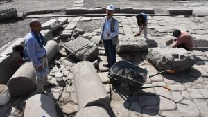 ‘Gladyatörler Kenti’nde geçmişteki depremlerin izleri araştırılıyor