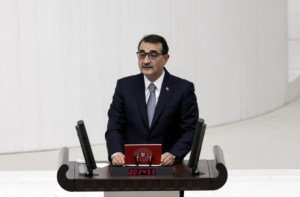 Bakan Dönmez: Nükleer enerjiyi 15 yıl pahalı 65 yıl ucuz diye düşünmek lazım