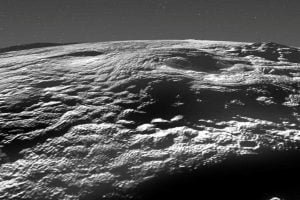 NASA, Plüton’da dev buz volkanları keşfetti: “Güneş Sistemi’ndeki hiçbir şeye benzemiyor”