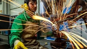 Sanayi üretimi martta yüzde 9,6 arttı