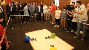 Robot Yarışları ve Bilim Şenliği, Teknopark Ankara’da başladı