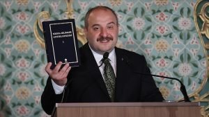 Bakan Varank: 2000 yılından günümüze yaklaşık 2.500 projeye 1 milyar liranın üzerinde destek sağladık